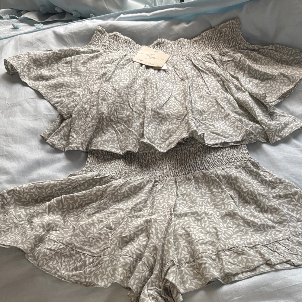 KIWI & PUNCH Leaf Print High Waist Women's Shorts Set